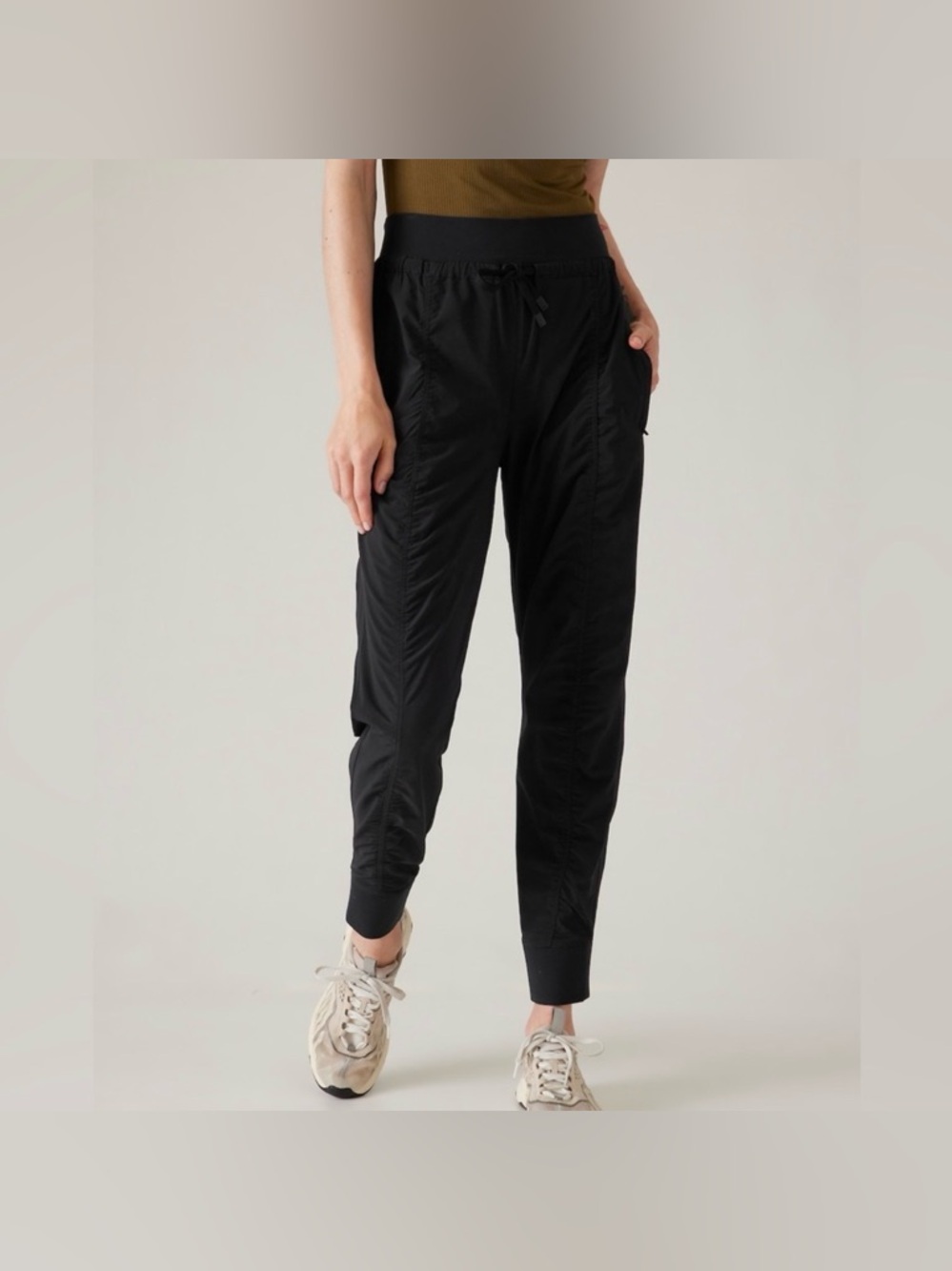 ATHLETA Attitude Pants Black Pull On Ruched Sides Dance Athletic Workout Size 2 - Picture 2 of 7